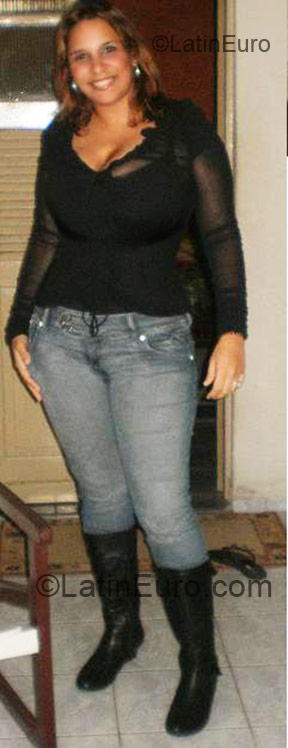 Date this georgeous Brazil girl Carolina from Vitoria De Santo Anttao BR2377