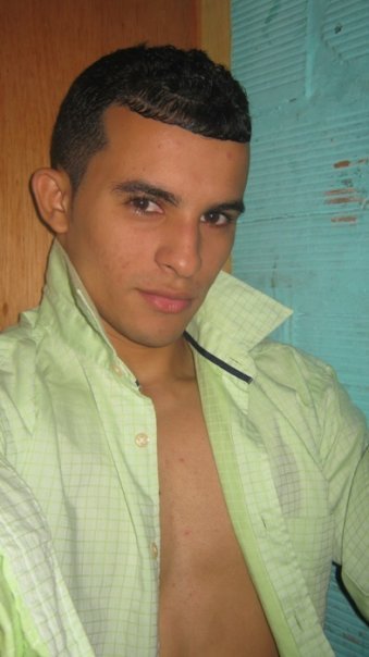 Date this gorgeous Colombia man Andres22 from Barranquilla CO3264