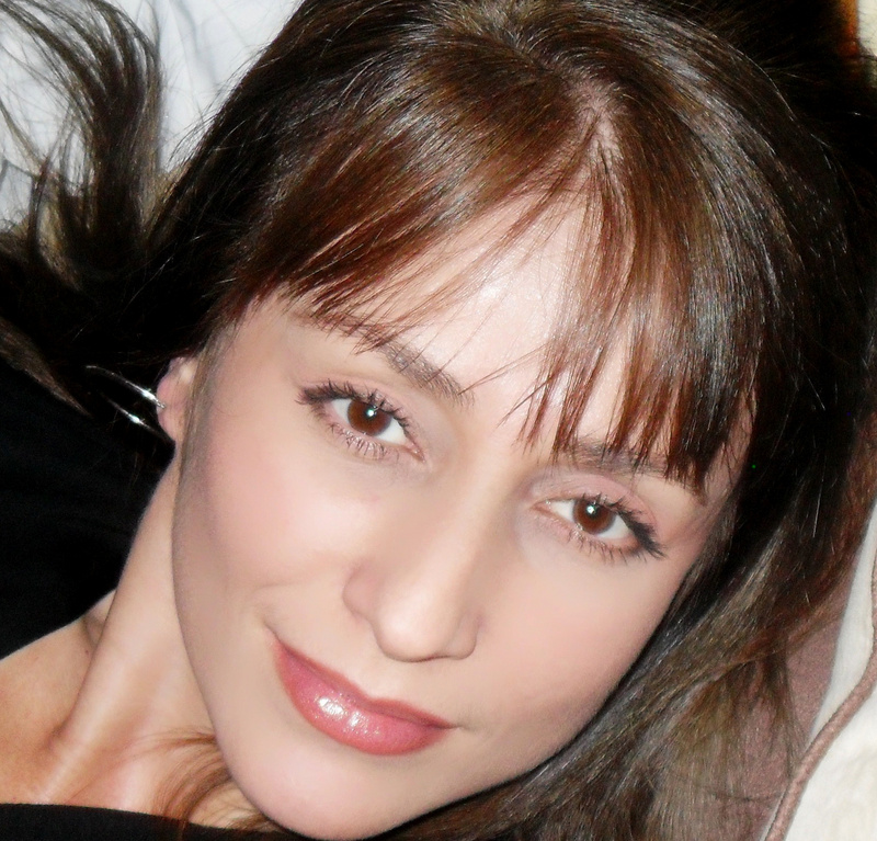 Date this sensual Colombia girl Esmeralda1968 from Pereira CO3622