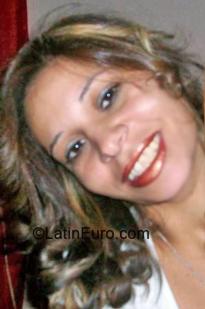 Date this fun Brazil girl Evaneide from Brasilia BR4682