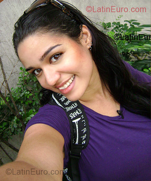 Date this happy Brazil girl Babizita from Sao Paulo BR4379