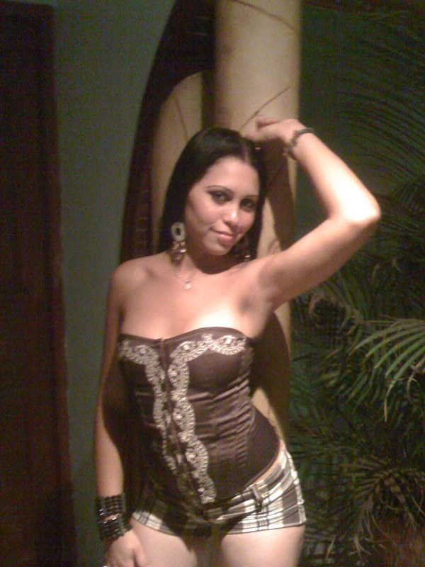 Date this happy Dominican Republic girl Maria from Santo Domingo DO3930