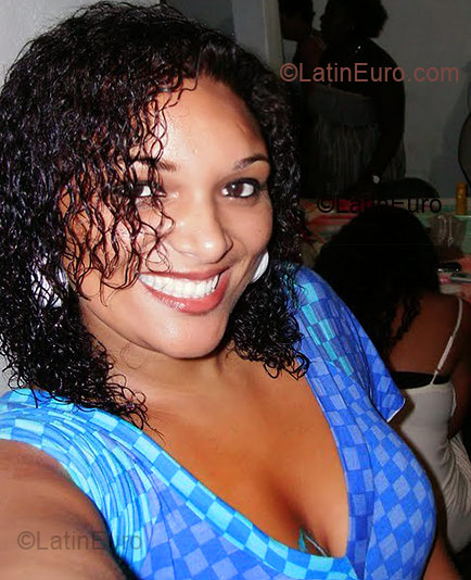 Date this hard body Brazil girl Mandiita from Rio De Janeiro BR2852