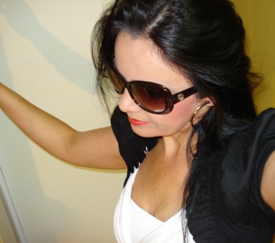 Date this young Brazil girl Dyna from SÃ£o Paulo BR2911