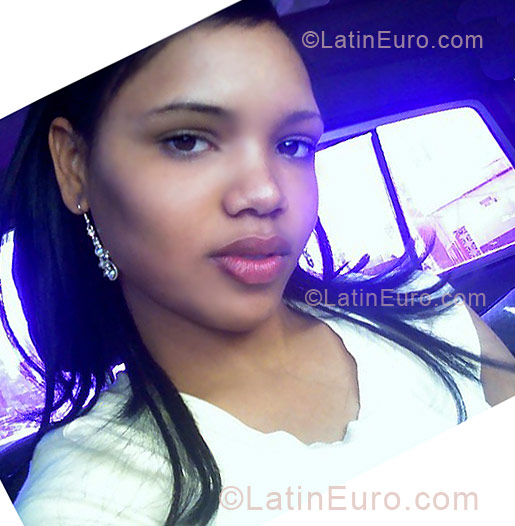 Date this good-looking Dominican Republic girl Pamela Del Carmen from Puerto Plata DO4618