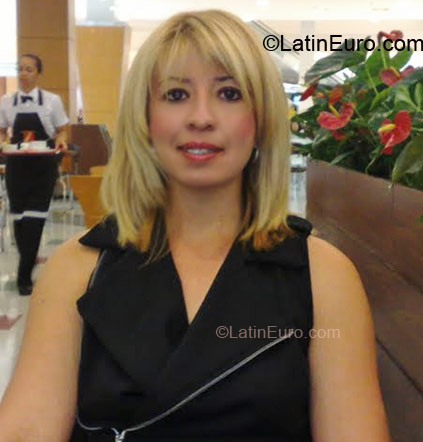 Date this tall Brazil girl Maria Cristna from Aguas Claras BR6027