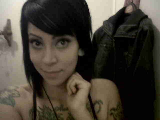 Date this hot United States girl Limny from San Diego US6897