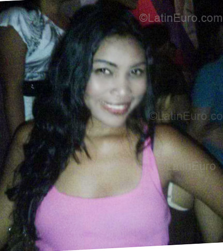 Date this fun Panama girl Leticia from Panama PA21