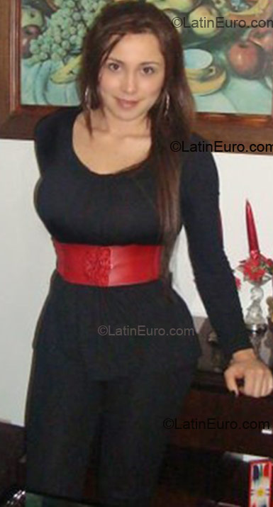 Date this cute Colombia girl Simona from Manizales CO4890