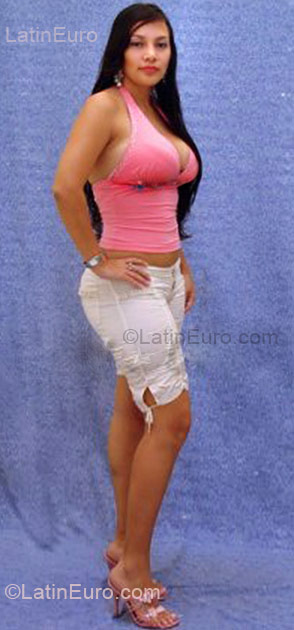 Date this lovely Colombia girl Liliana from Cali CO5634