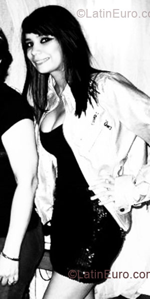 Date this stunning Honduras girl Heidy from Tegucigalpa DO5311