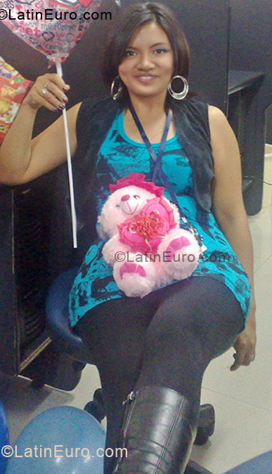 Date this passionate Ecuador girl Gabriela from Quito EC37