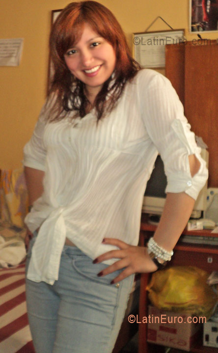 Date this charming Peru girl Evelyn from Lima PE373