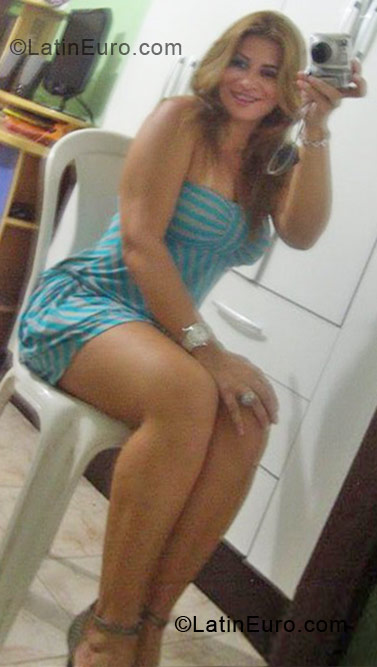 Date this voluptuous Brazil girl Marluce from Manaus BR4656
