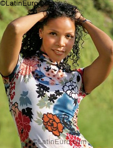 Date this foxy Peru girl Darenka from Lima PE378