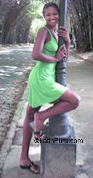 Date this pretty Brazil girl Aline from Sao Joao De Meriti BR6071