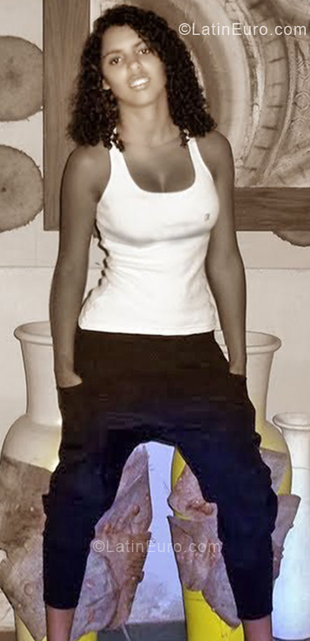 Date this passionate Brazil girl Joice from Maceio BR6045