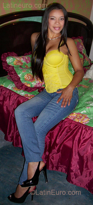 Date this beautiful Dominican Republic girl Mariany from Santiago DO6224