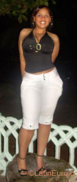 Date this charming Dominican Republic girl Rossy from Santo Domingo DO6068