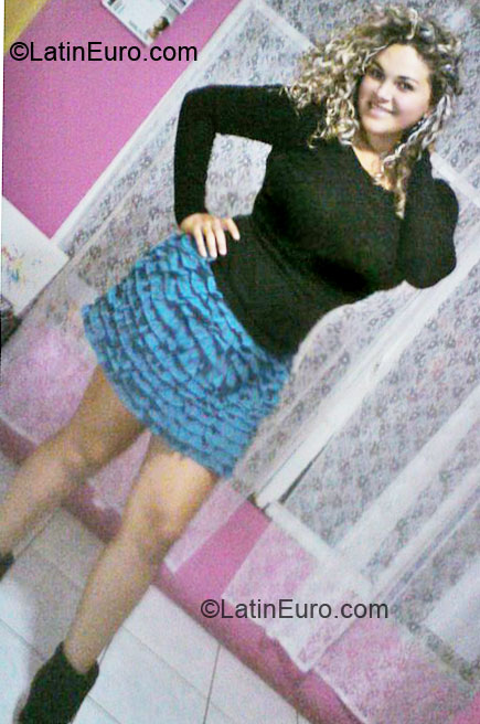 Date this foxy Costa Rica girl Cindy from Alajuela CR43