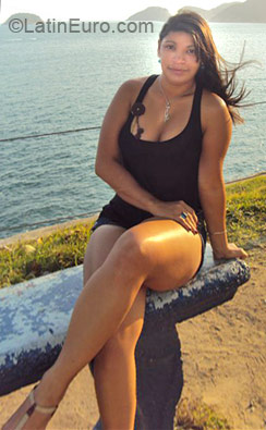 Date this charming Brazil girl Keila from Natal BR6180