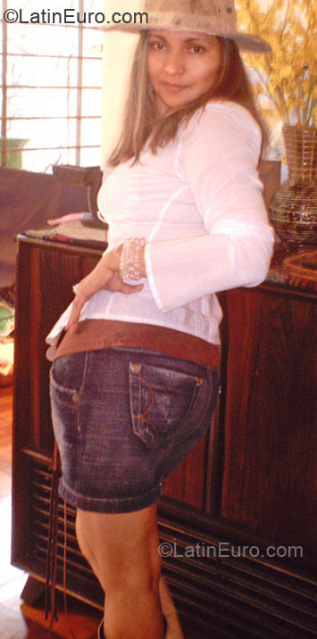 Date this young Brazil girl Zzel from Sao Paulo BR4514