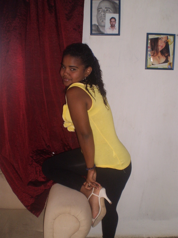 Date this fun Dominican Republic girl Alexandra from La Romana DO6405