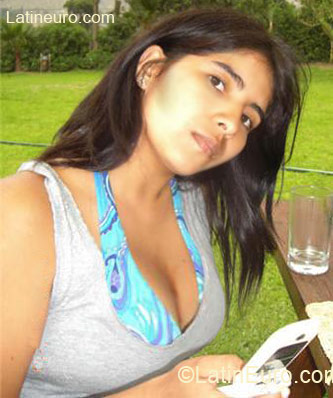 Date this athletic Peru girl Brigitte from Lima PE427