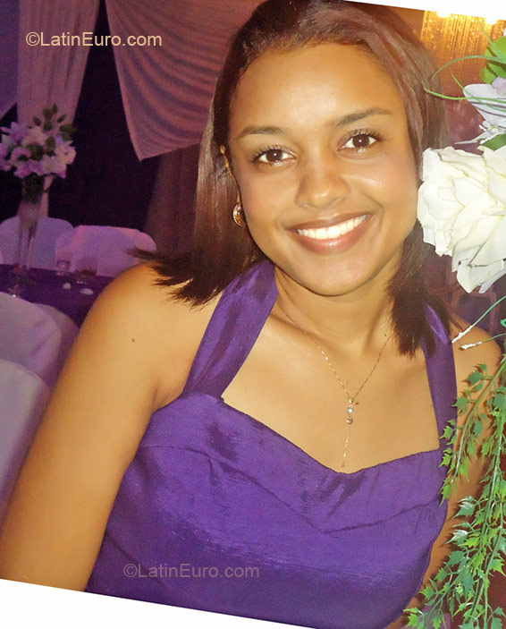 Date this stunning Brazil girl Talyta from Sao Luis BR4681