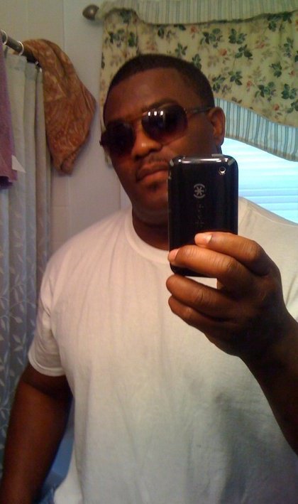 Date this good-looking United States man James96 from Detroit US9008