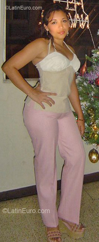 Date this hot Colombia girl Dilian florez z from Bucaramanga CO6392