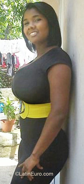 Date this tall Dominican Republic girl Miltha from Santo Domingo DO6736