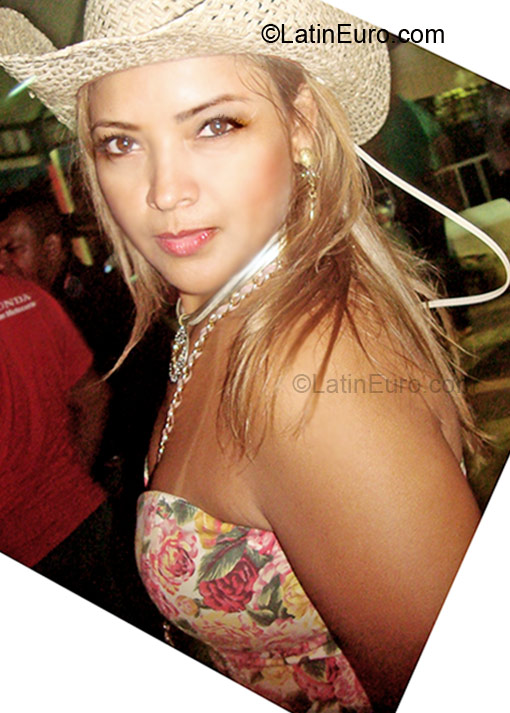 Date this funny Brazil girl Dorinha from Manaus BR4738