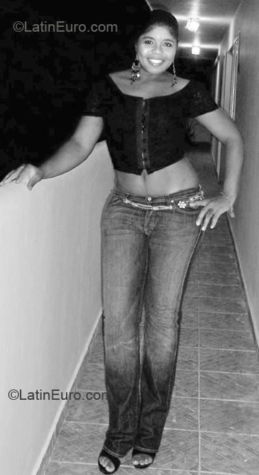 Date this hot Dominican Republic girl Nelfa from Punta Cana DO6999