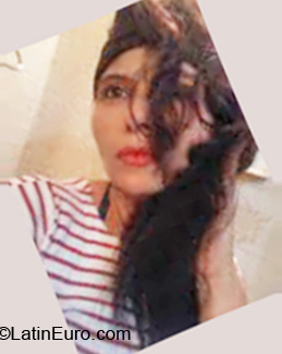 Date this nice looking Brazil girl Leila from Sao Rafael BR4946