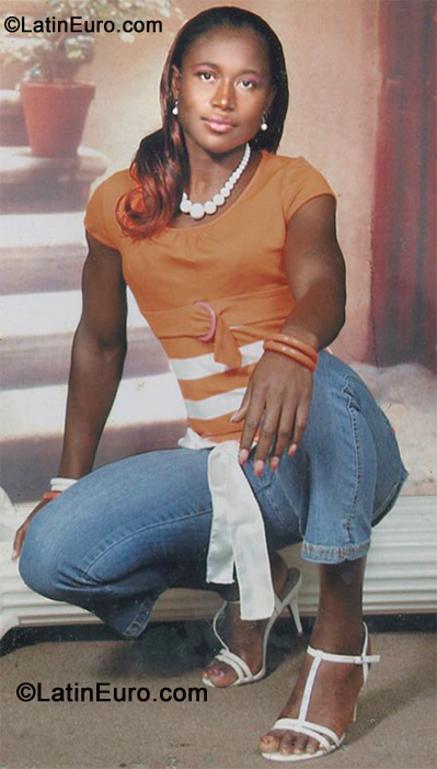 Date this lovely Jamaica girl Latoya from St. James JM590