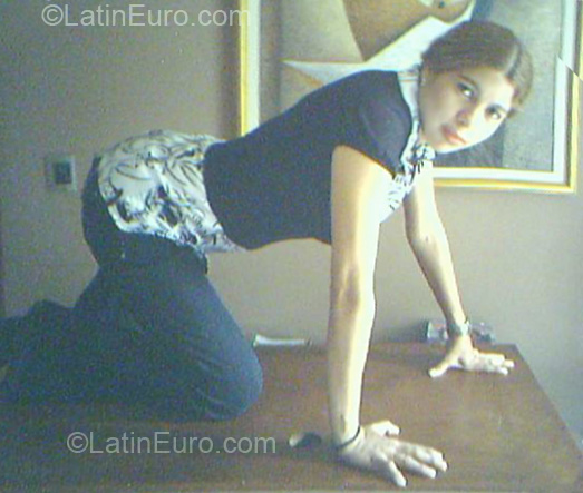 Date this voluptuous Nicaragua girl Paola from Managua NI18