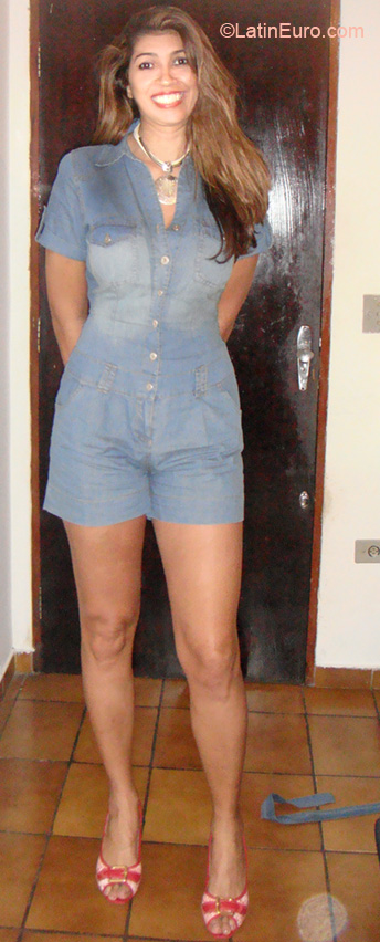 Date this sensual Brazil girl Vera from Sao Jose Dos Campos BR5134