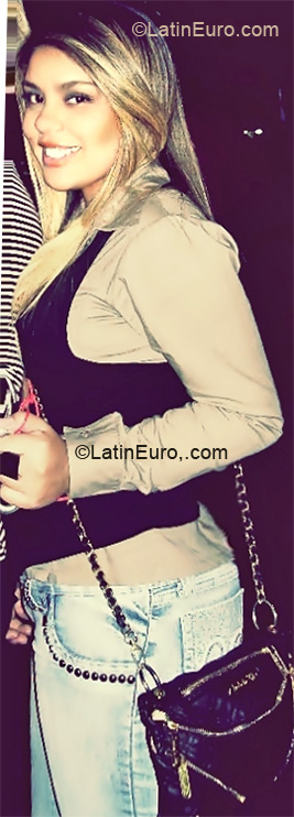 Date this pretty Brazil girl Thaami from Belo Horizonte BR5254