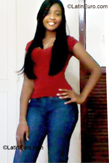 Date this lovely Dominican Republic girl Melanie - Michelle from Santo Domingo DO7783