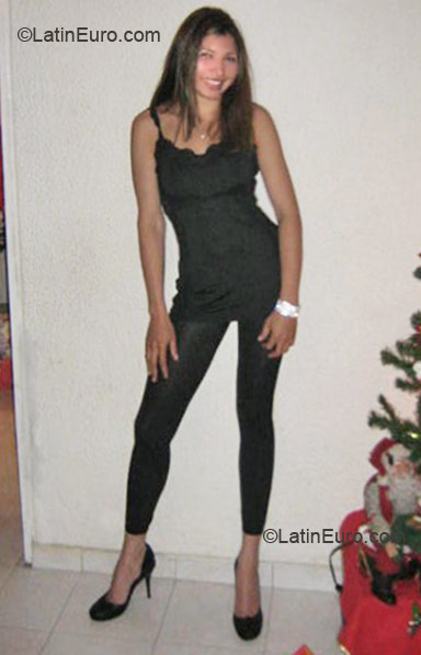 Date this pretty Colombia girl Mariamary from Bogota CO7132