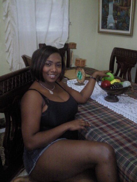 Date this hard body Dominican Republic girl Maria from Santo Domingo DO8063