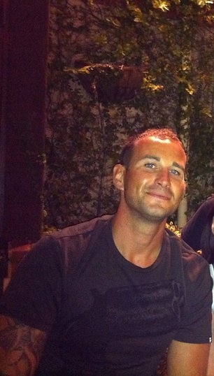 Date this lovely Australia man Joshbez from Perth AU195