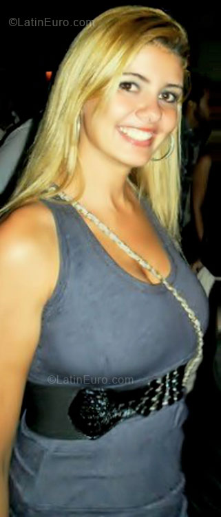 Date this charming Brazil girl Aline from Manhumirim BR5692