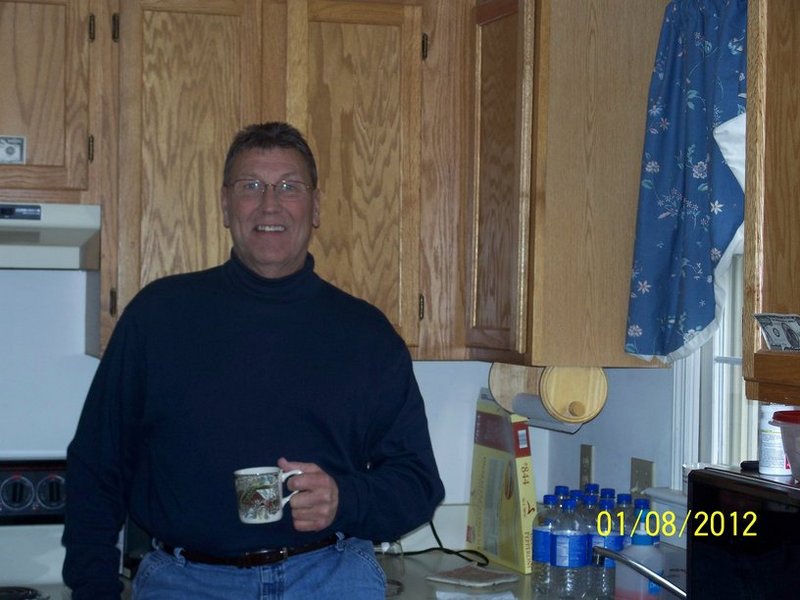 Date this good-looking United States man Steve from Chambersburg US10490