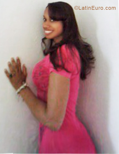 Date this good-looking Dominican Republic girl Viagnet from Santiago DO8178