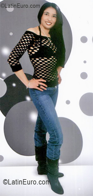 Date this tall Colombia girl Angelique from Bogota CO16896