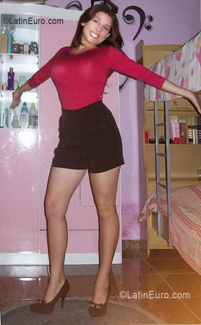 Date this stunning Brazil girl Loren from Cachoeira Paulista BR5805