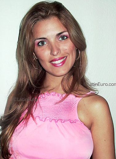 Date this nice looking Spain girl Ebelise from Zaragoza ES196