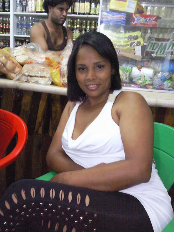 Date this tall Dominican Republic girl Mia from Santo Domingo DO8334